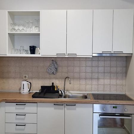 Grove Apartment + Free Parking 诺威萨 外观 照片