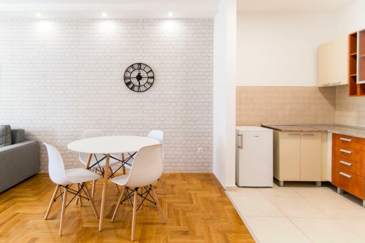 Grove Apartment + Free Parking 诺威萨 外观 照片